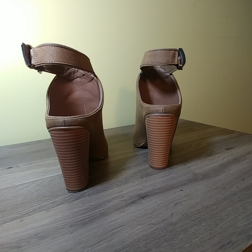 Cognac Ankle Boots - Picture 4 of 6